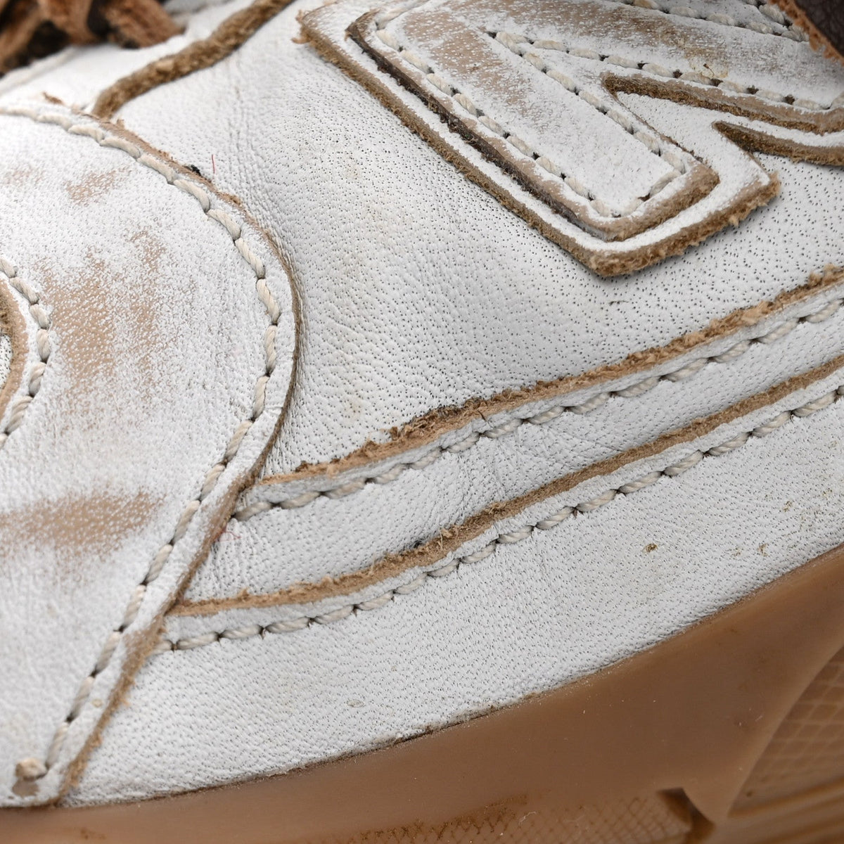 X NEW BALANCE Bleached Calfskin 530 SL Sneakers White