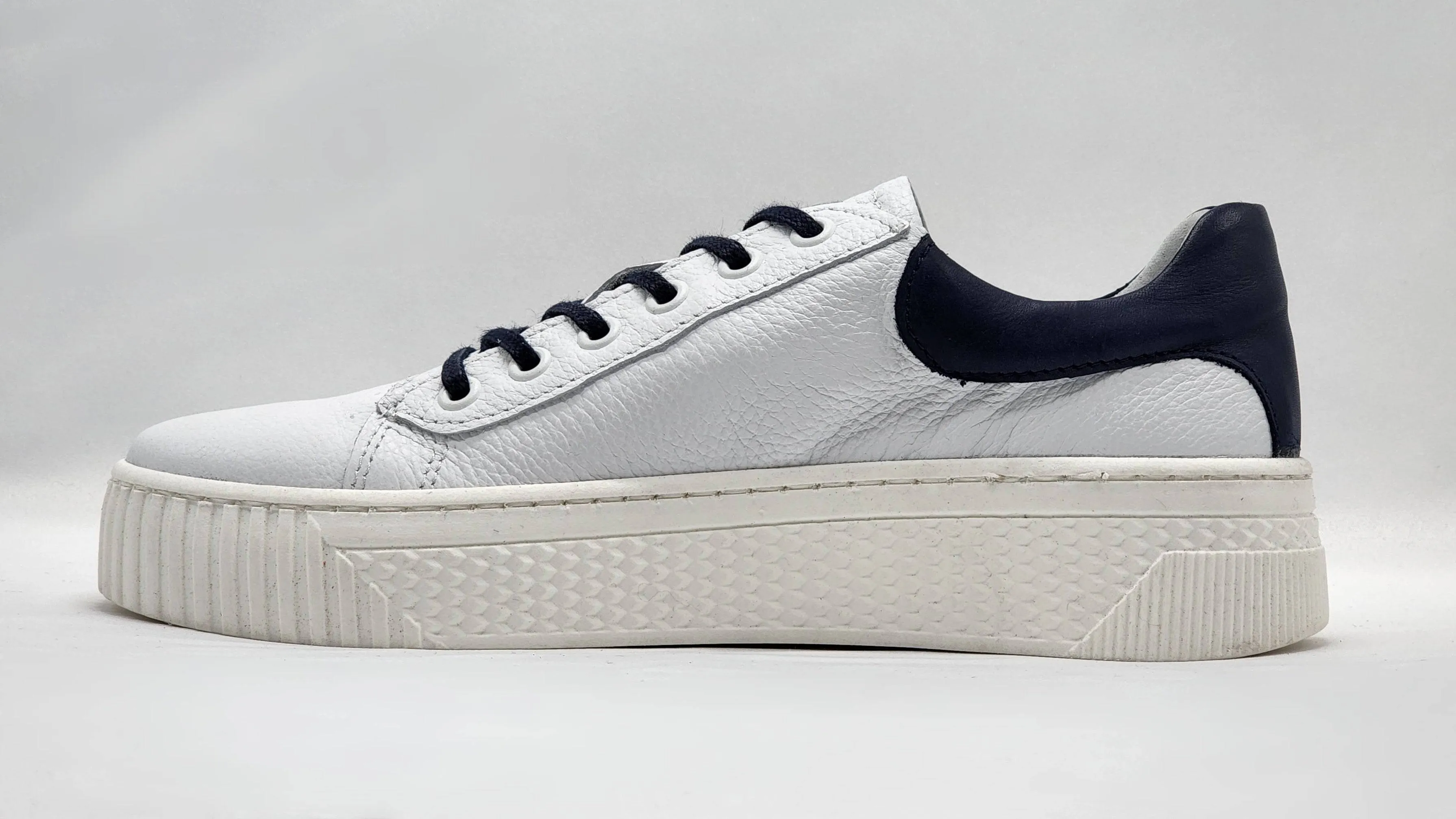 Women's Classic Leather Sneakers